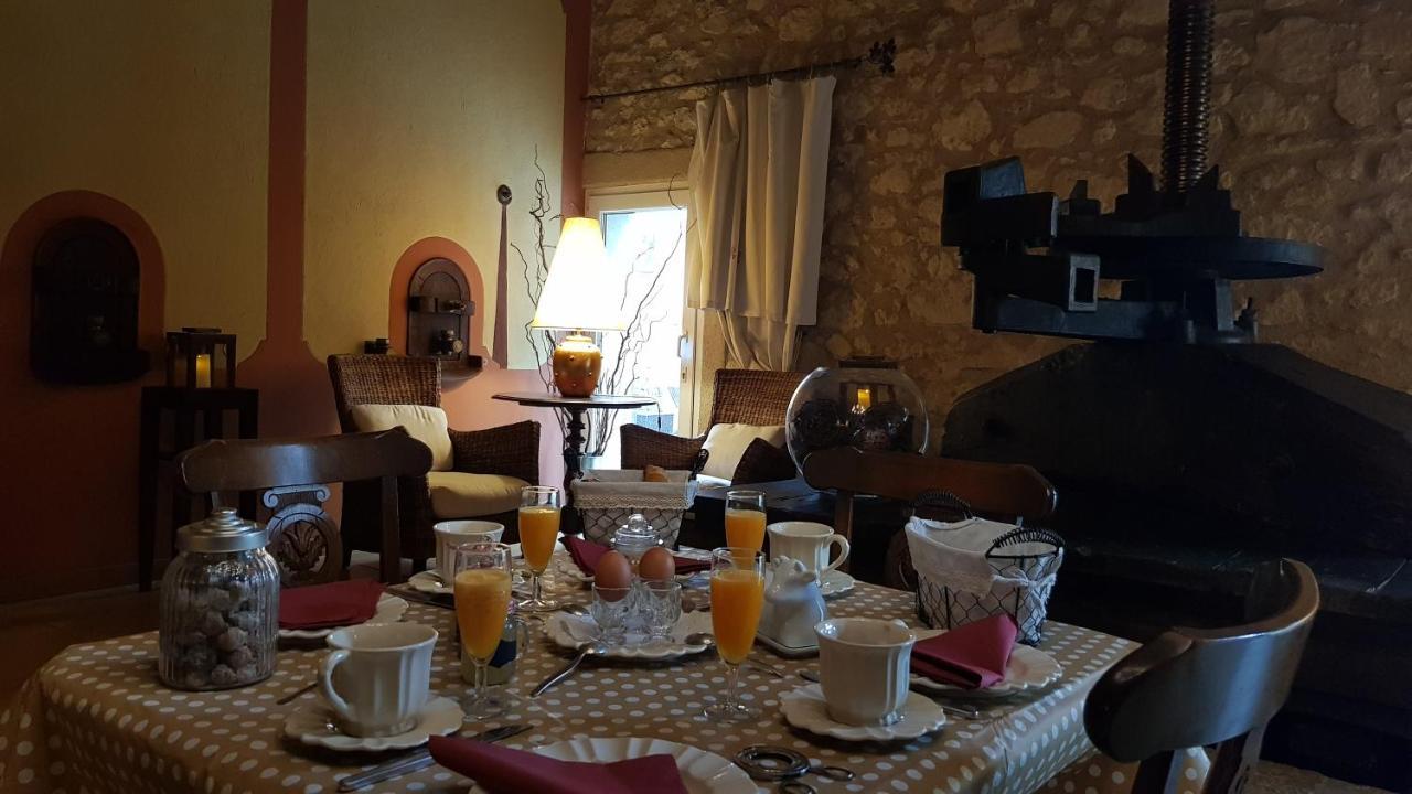 Bed and Breakfast La Demeure Du Pressoir Cuxac-dʼAude Esterno foto